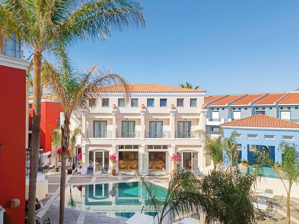 Grecotel Plaza Beach House 5/48