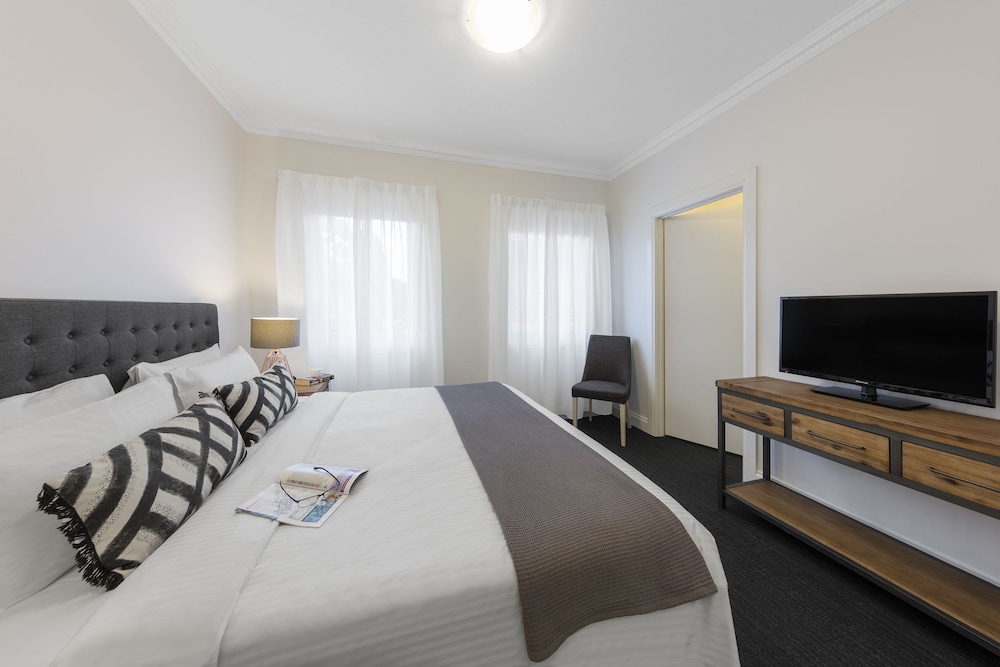 Kimberley Gardens Hotel 26/72