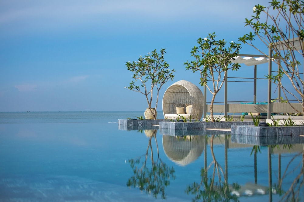 Melia Ho Tram Beach Resort 71/74