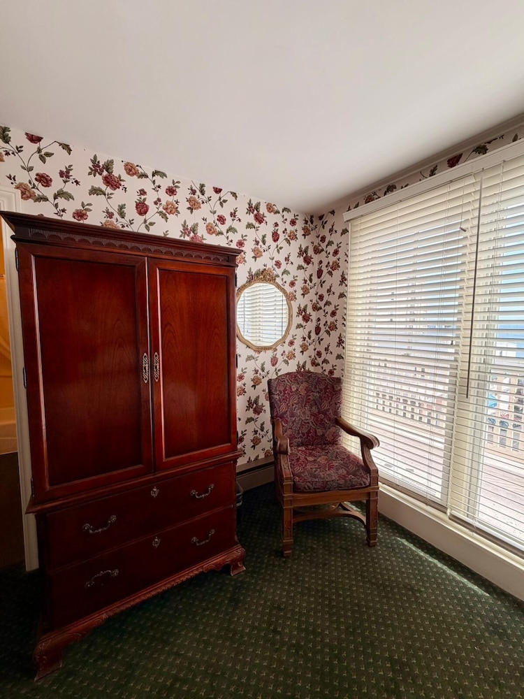 Murray Hotel 21/35