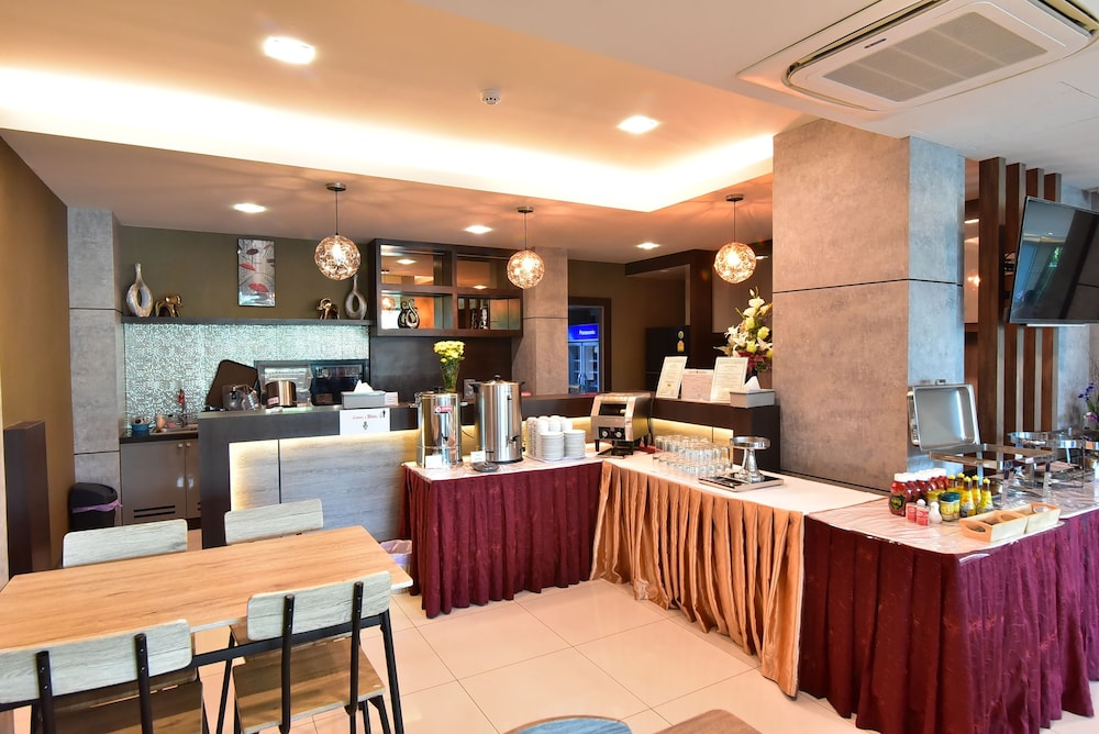 The U-Time Hotel 37/43