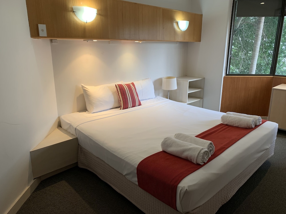 Tiki Hotel Apartments Surfers Paradise 23/71