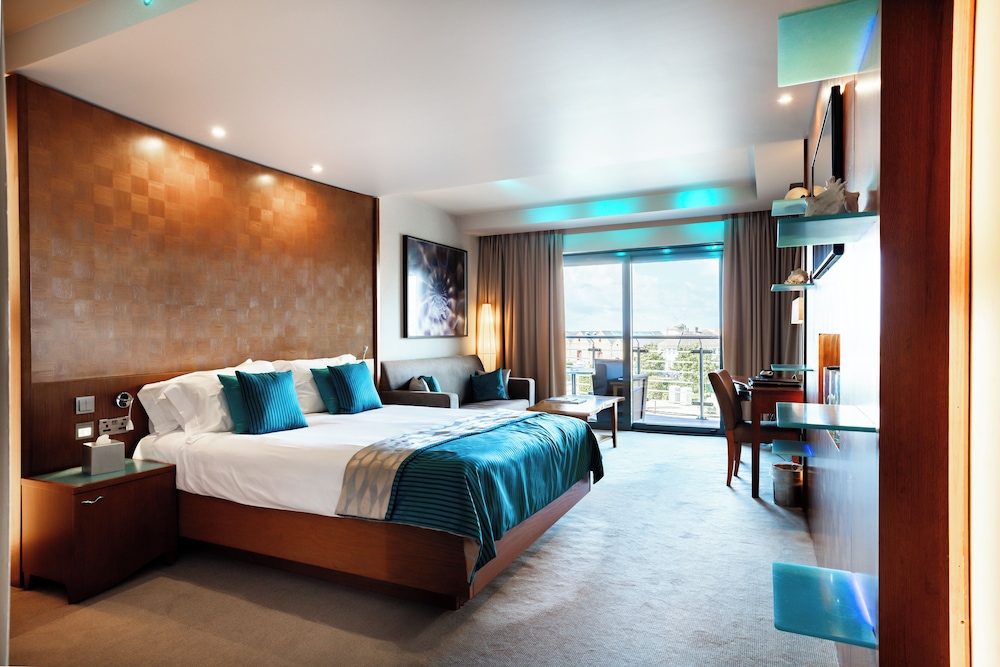 PLATINUM, DOUBLE BED
