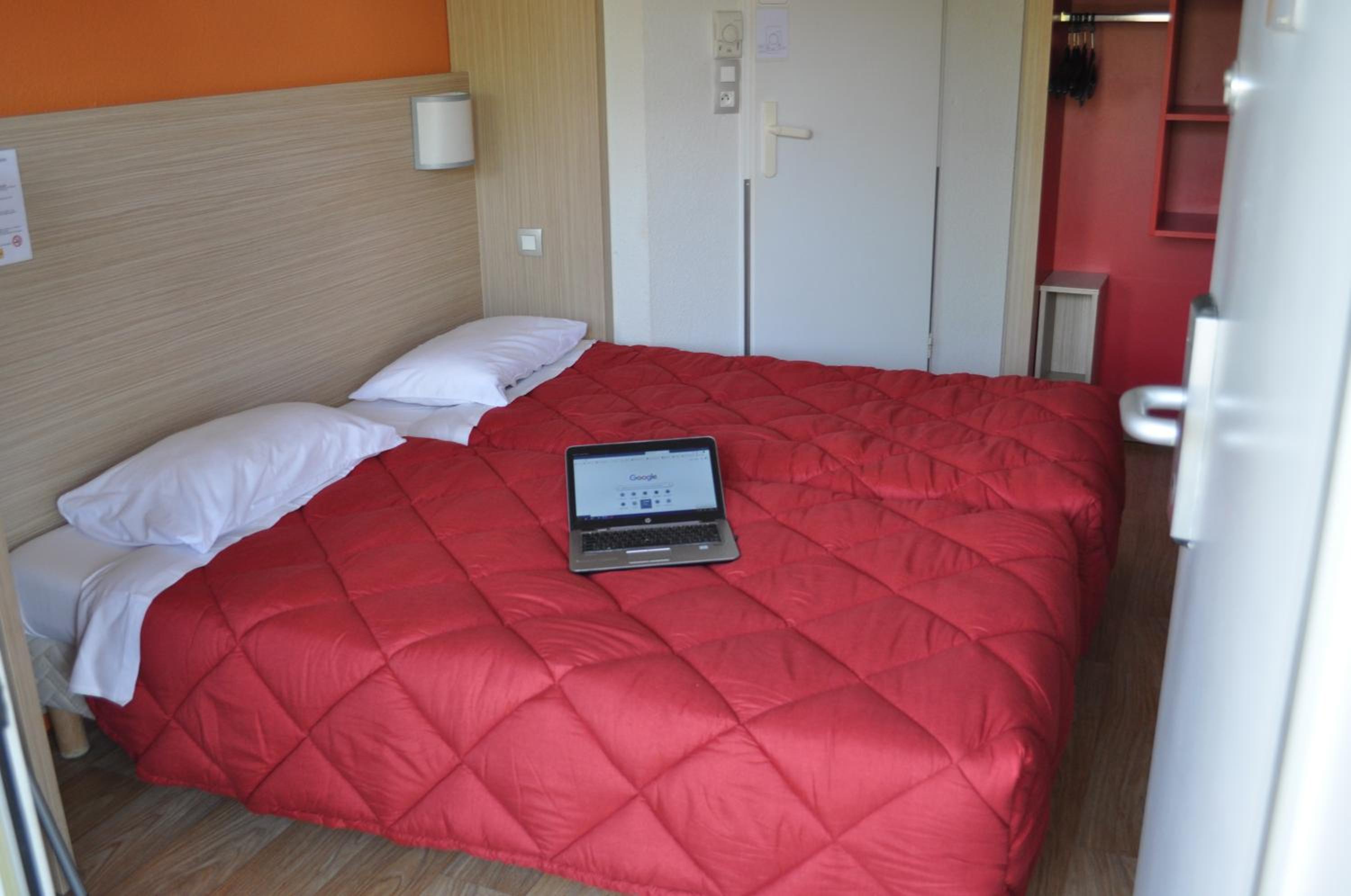 Room, Twin Beds