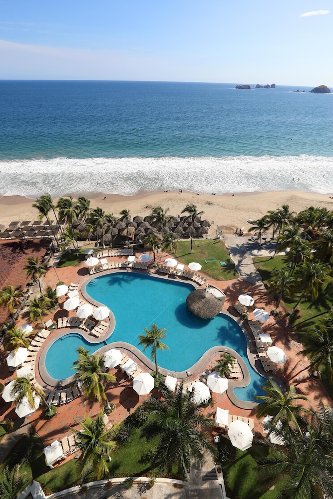 Emporio Ixtapa 41/50