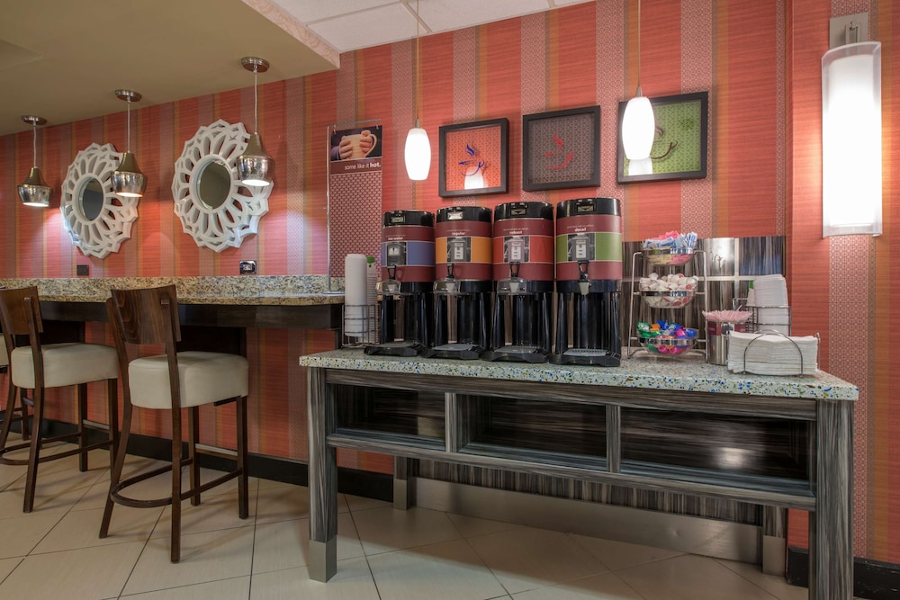 Hampton Inn Atlanta Newnan 54/69