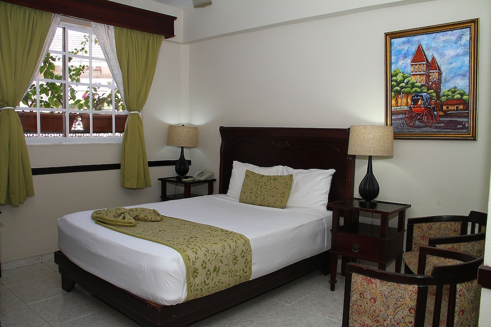 Hotel Platino 18/67