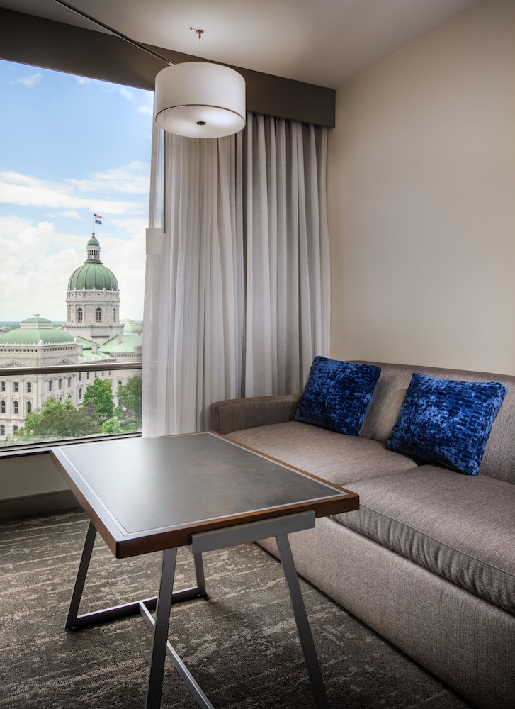 Hyatt Regency Indianapolis 37/69
