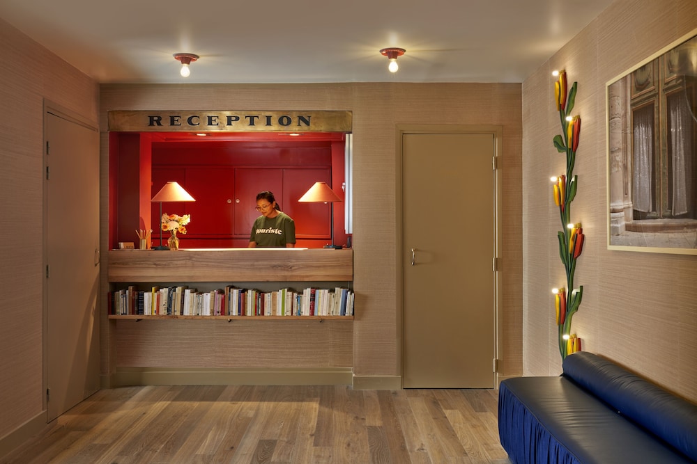 Hotel De La Boetie 3/61
