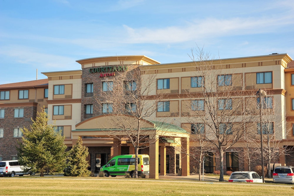 Courtyard Des Moines West/Jordan Creek 1/47