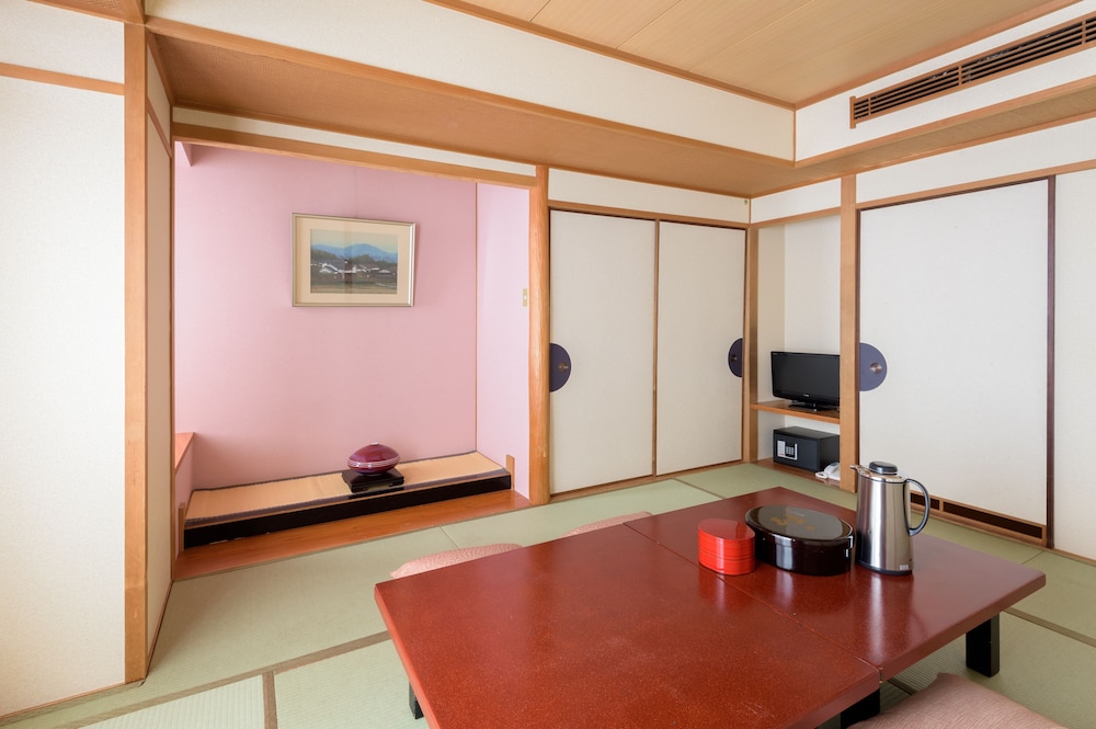 Yamatoya Honten 47/69