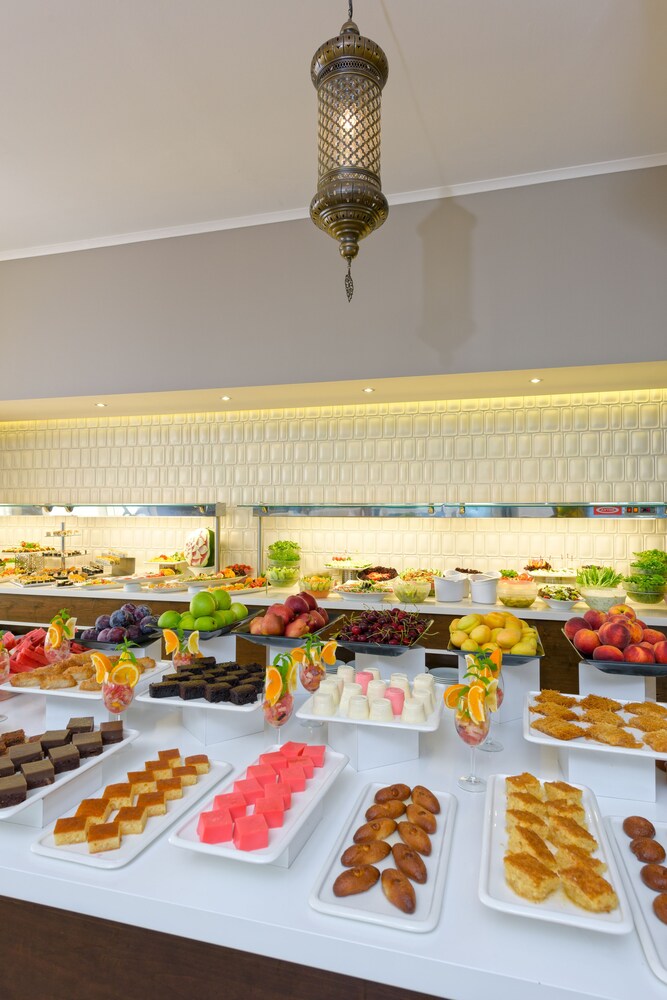 Alaaddin Beach Hotel - Adults Only 12/50