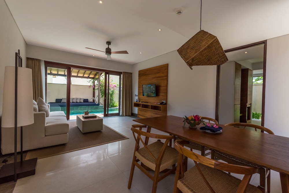 Katamaran Hotel And Resort 46/74
