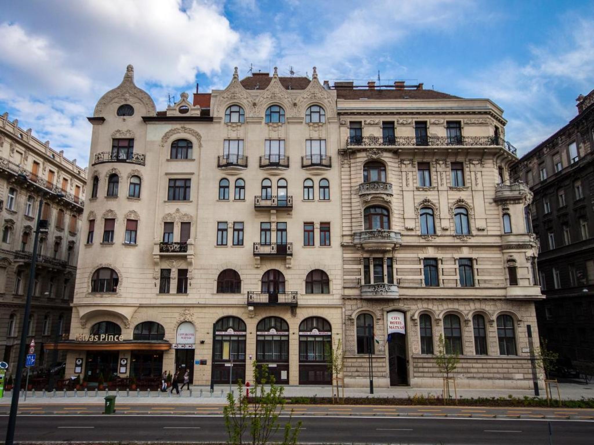 City Hotel Matyas 2/50