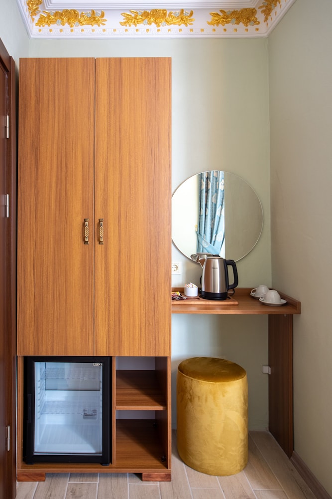 Sayina Hotel 25/50