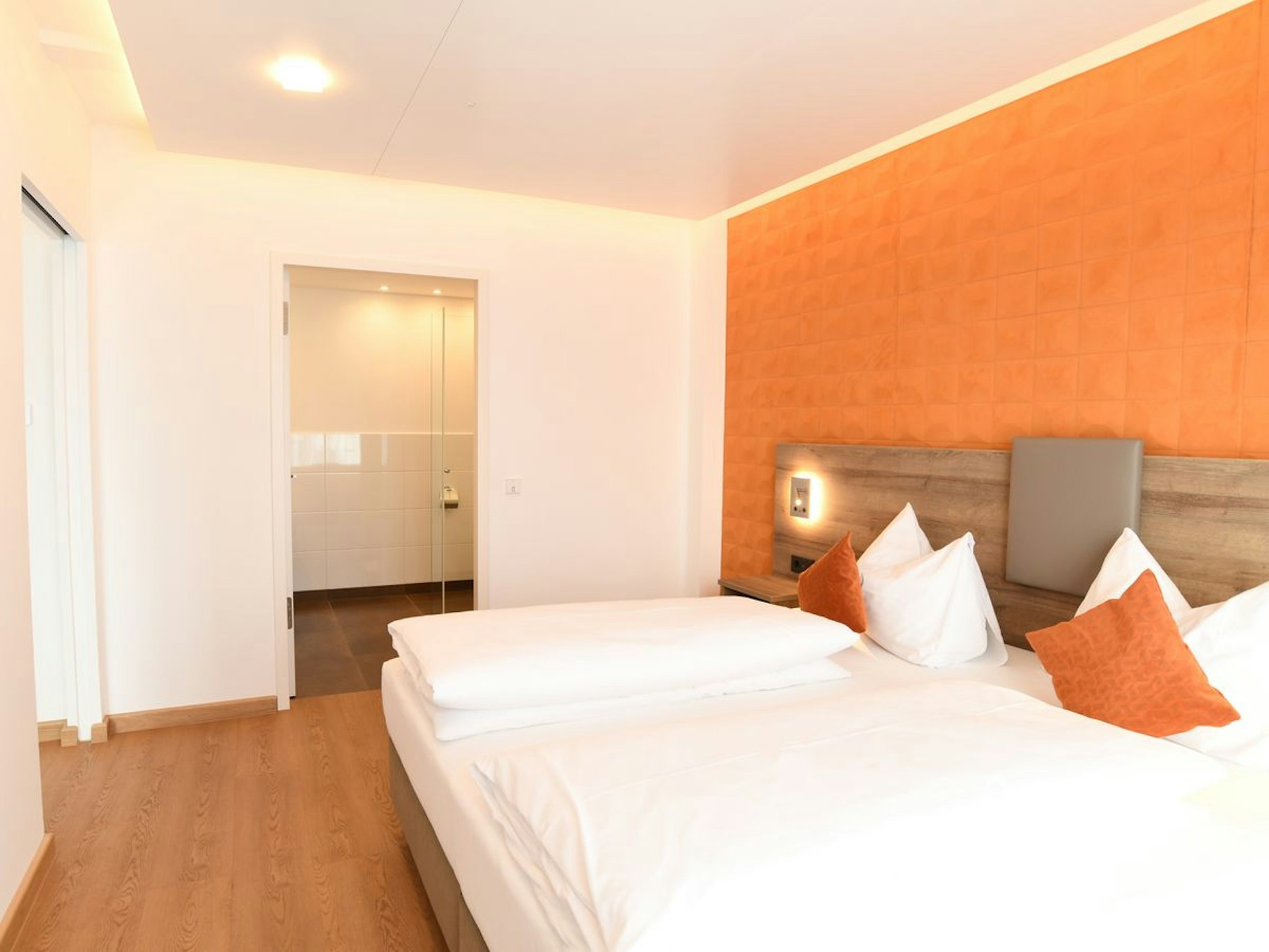 WESTSIDE Hotel Garni 6/28