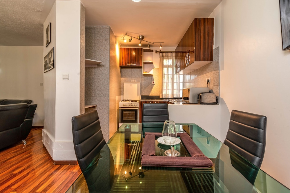 Eldon Suites Apartments 29/34