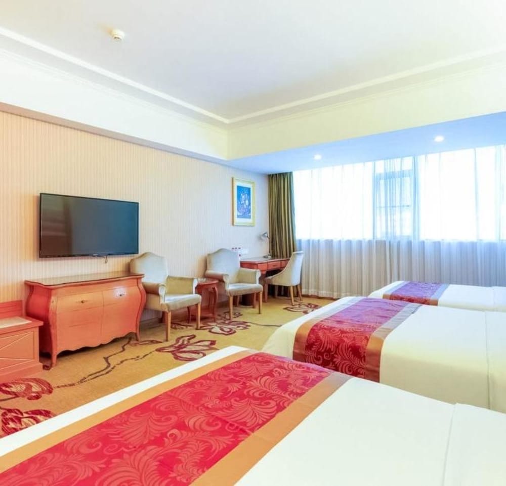 Vienna Hotel (Guilin Jichang Road Rongshan) 30/40