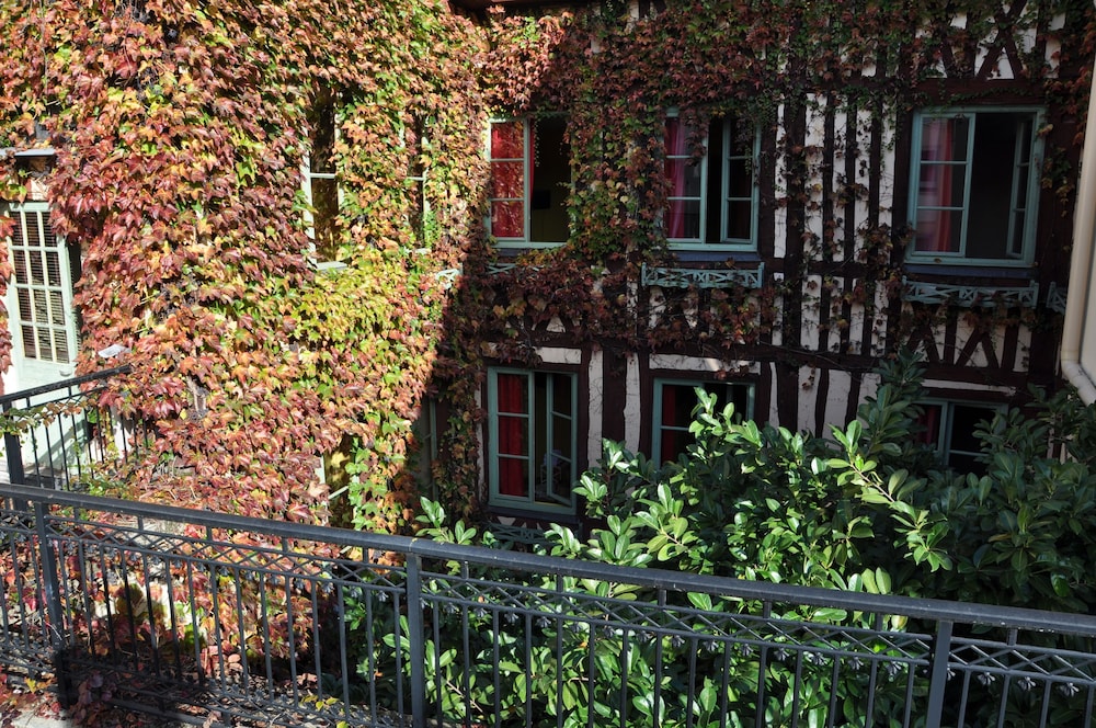 Hôtel Le Vieux Carré 4/44