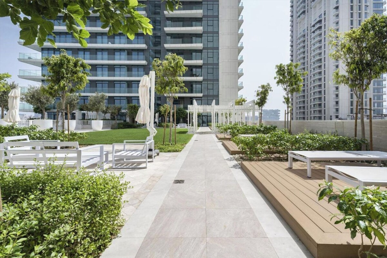 2BR Full panoramic Sea View and Beach Access 16/24