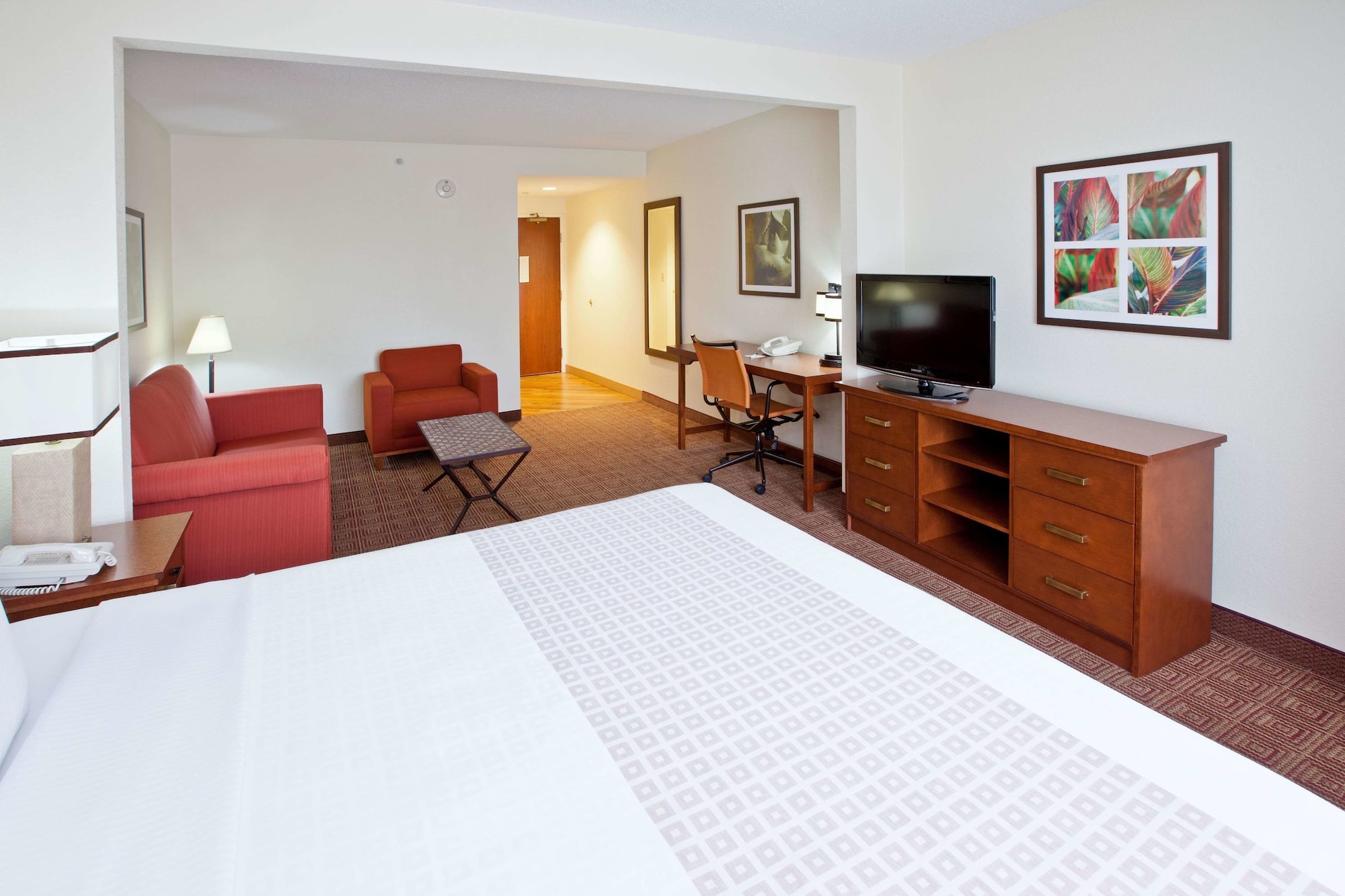 جناح ديلوكس بسرير كينج لذوي الإعاقة، La Quinta Inn & Suites by Wyndham Bannockburn-Deerfield 2/6