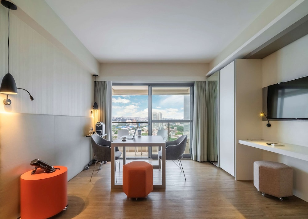 Mercure Sao Paulo Nacoes Unidas 50/76