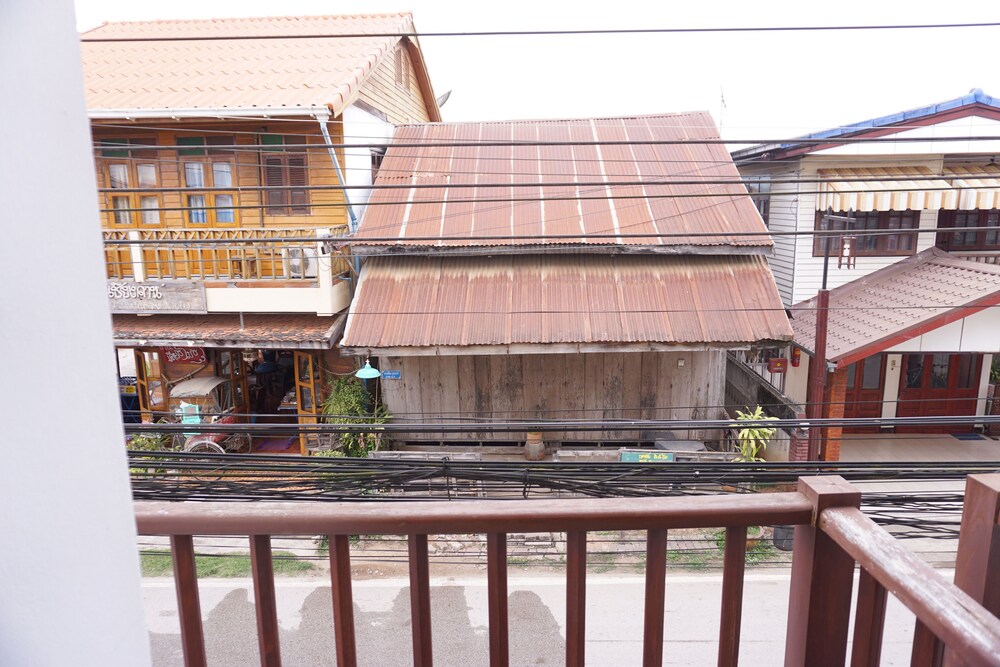 Sri Chiangkhan Hotel 3/44