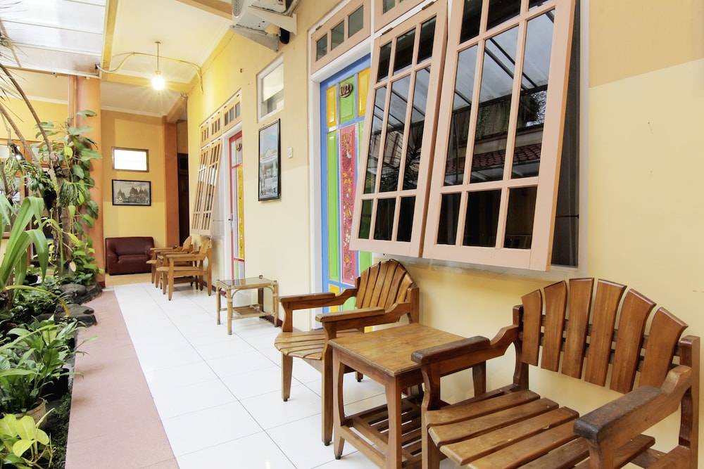 Hotel Monica Jogja 28/37