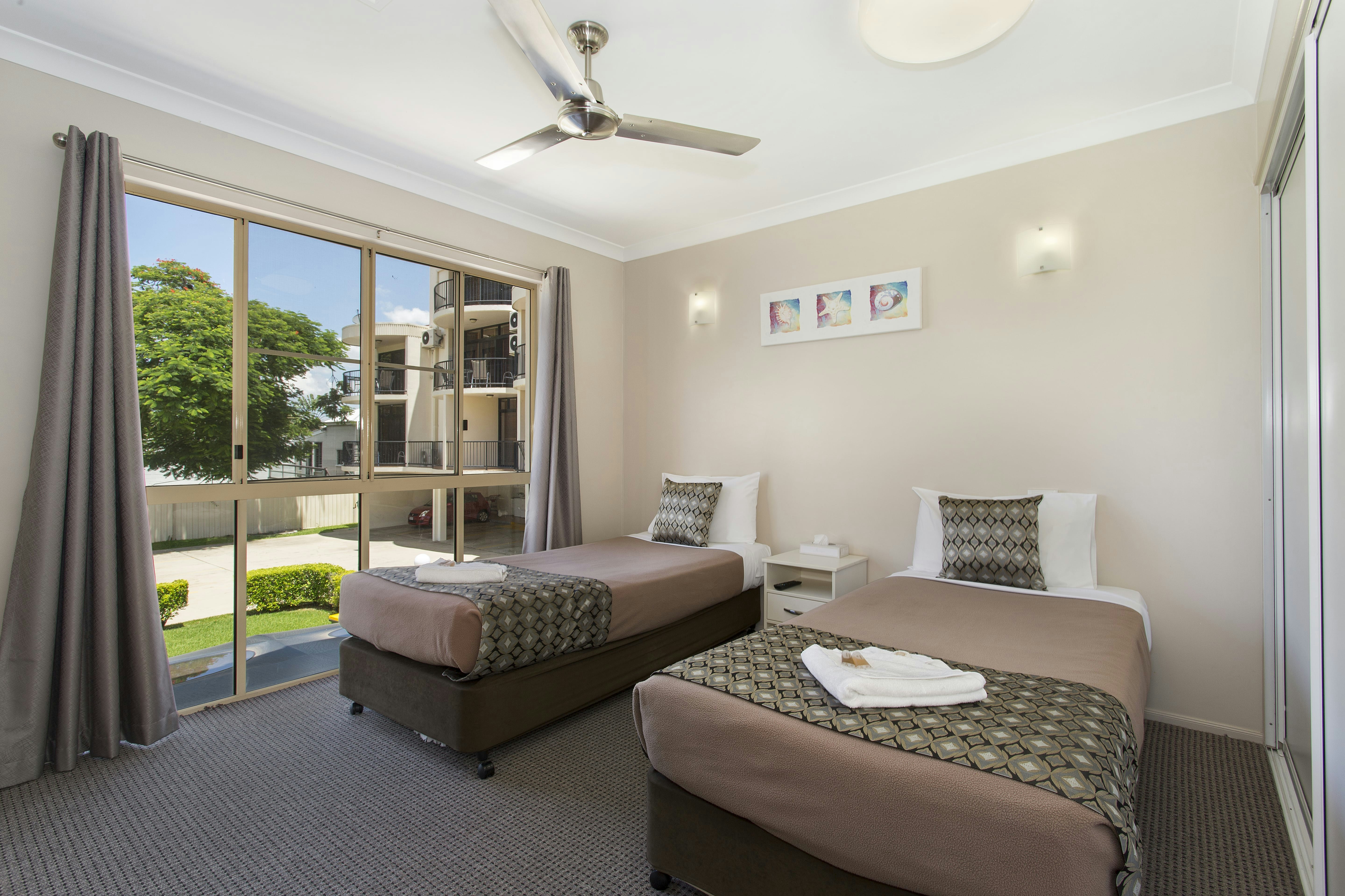 City Ville Luxury Apartments And Motel 12/20