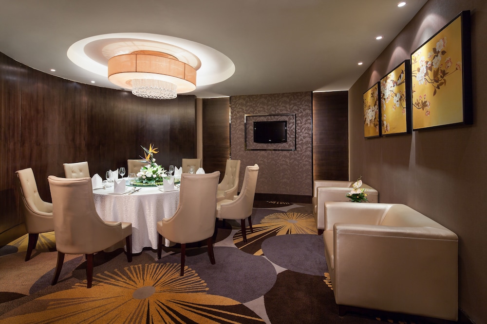 Grand Park Kunming 50/56