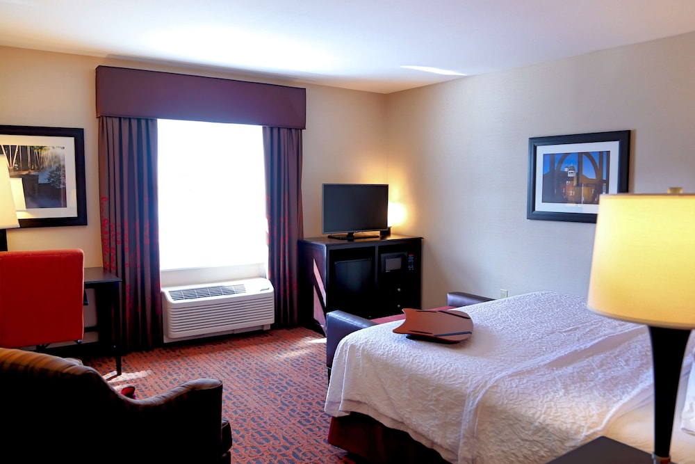 Hampton Inn Lewiston-Auburn 16/51