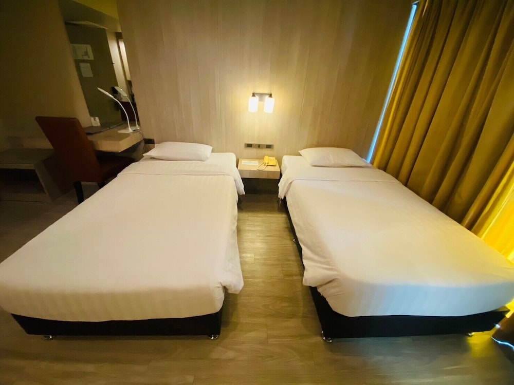 Gold Orchid Bangkok 14/50