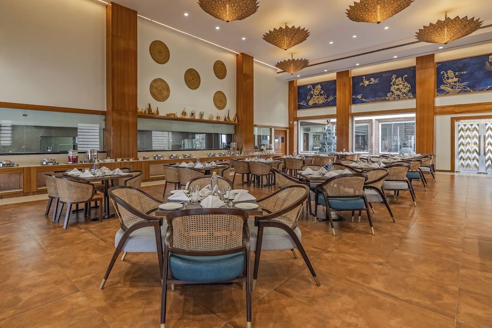 Shyama Sarovar Portico 46/64