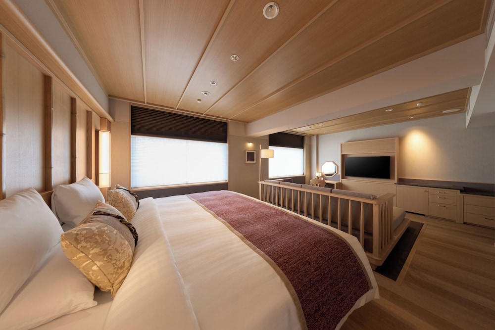 Kyo, Premium, Executive, King Bed
