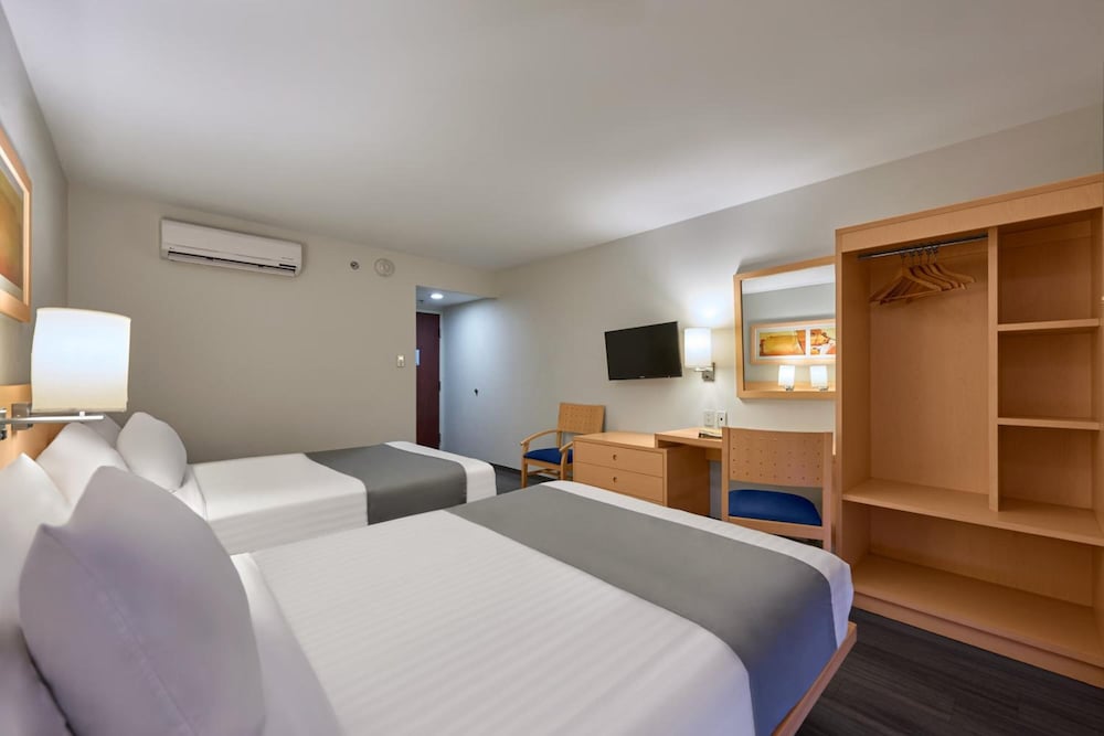 City Express by Marriott Nogales 11/56