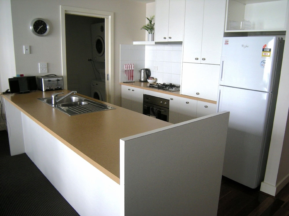 The Waterfront Apartments Geelong 9/40