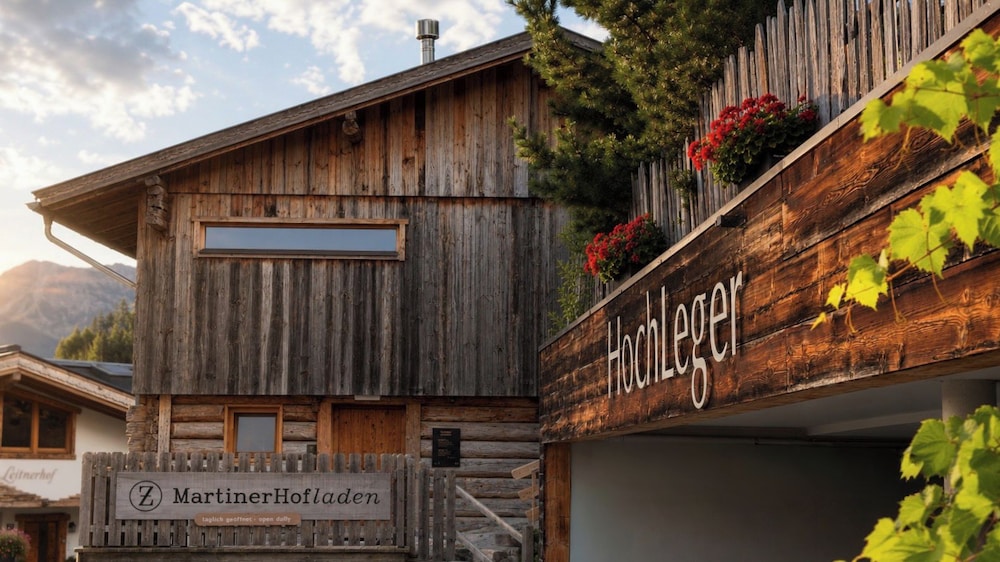 HOCHLEGER - DELUXE CHALETS 3/49