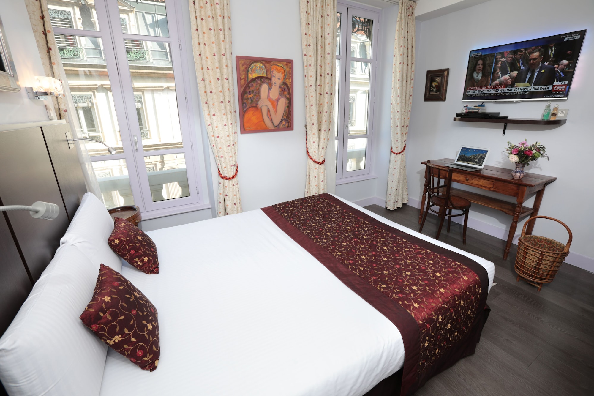 SUPERIOR, DOUBLE BED