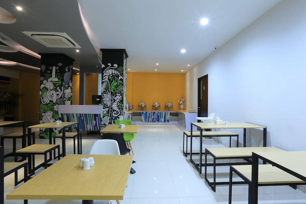 FIZZ HOTEL LOMBOK 24/32