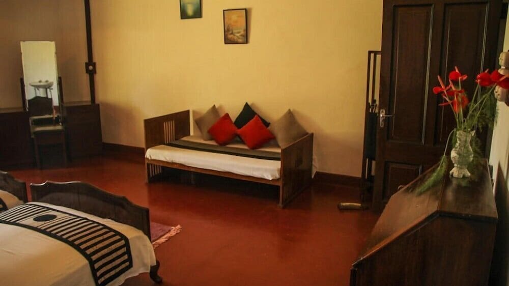 Ancoombra Tea Estate Bungalow 13/38