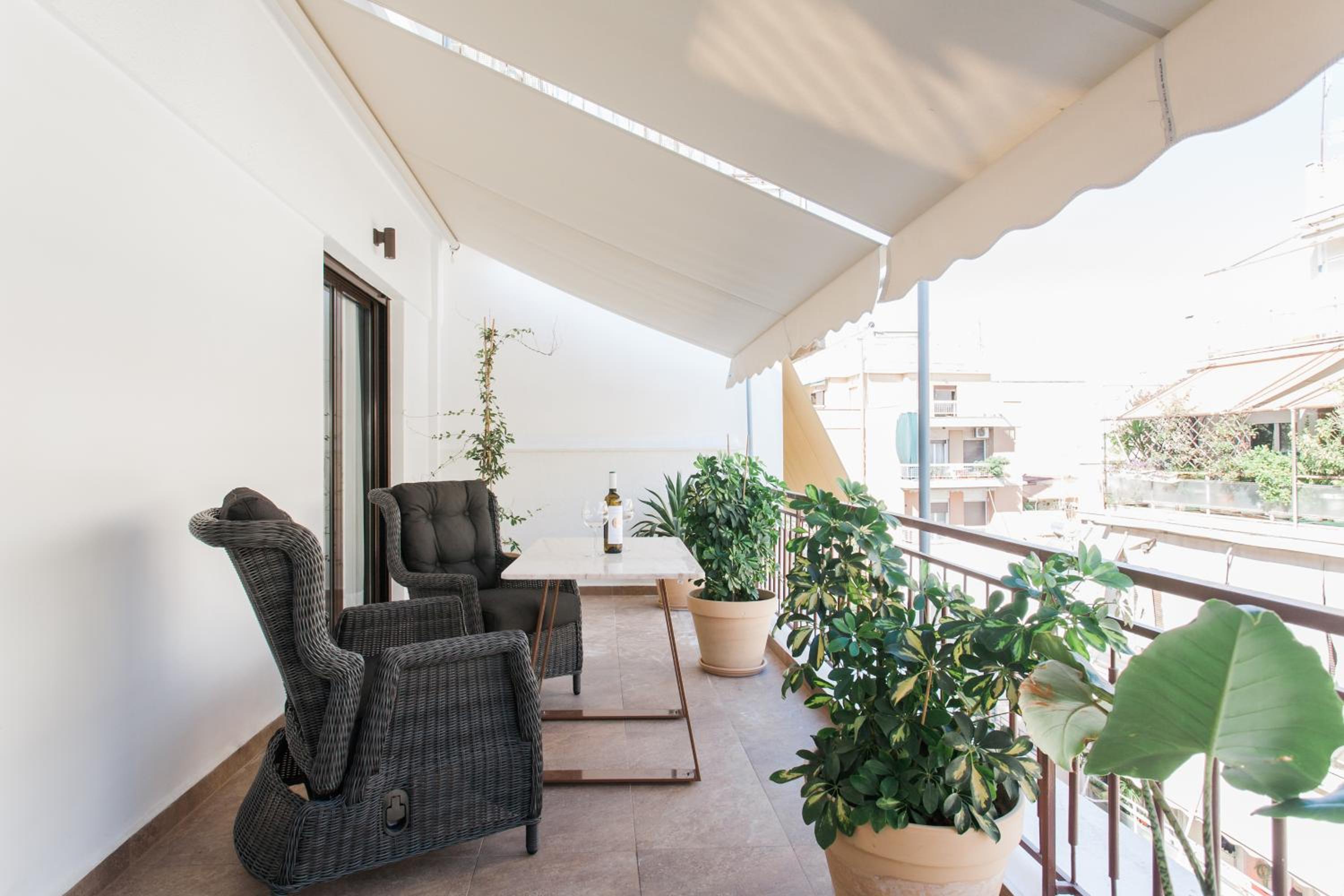 Nicholas Point Apartments and Rooms 17/26