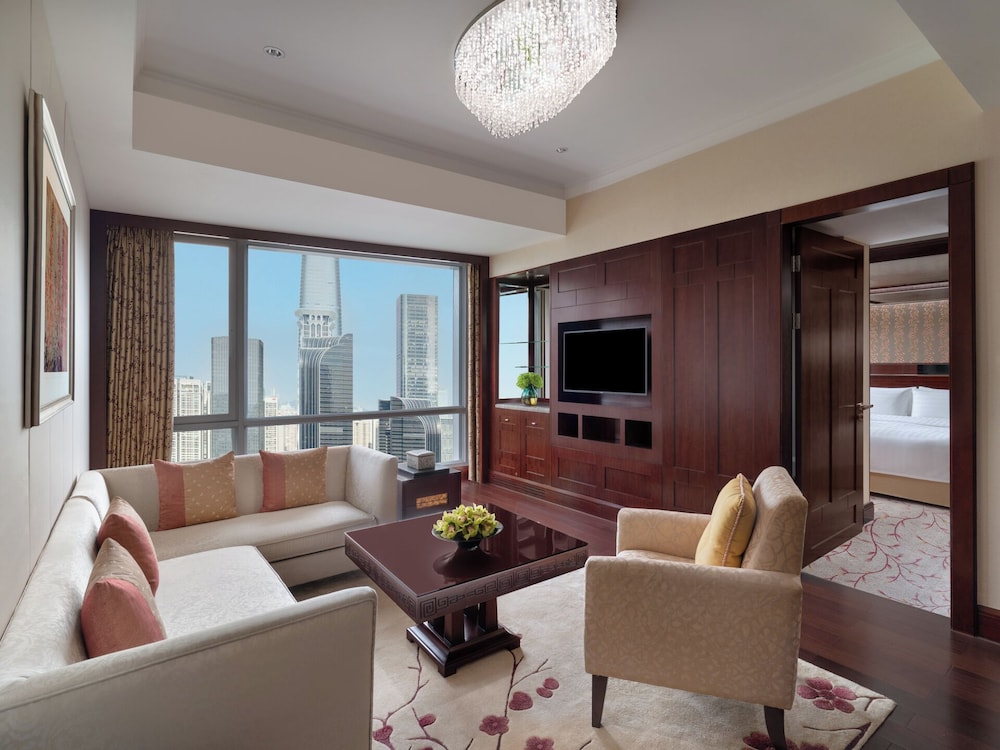 Futian Shangri-La Shenzhen 49/70