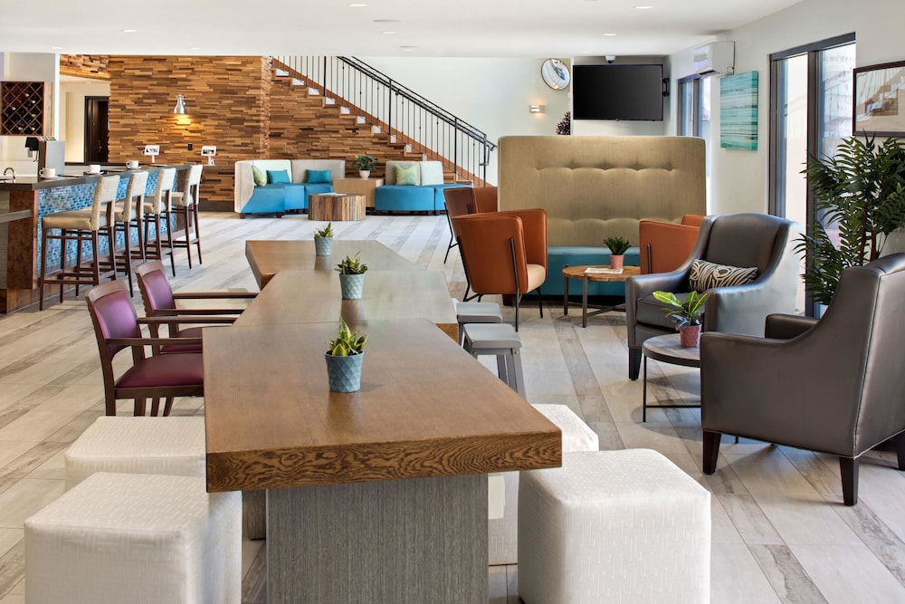 The Cove Hotel, Ascend Hotel Collection 57/67