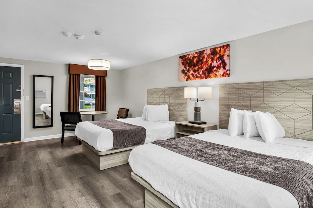 Basic, 2 Queen Beds