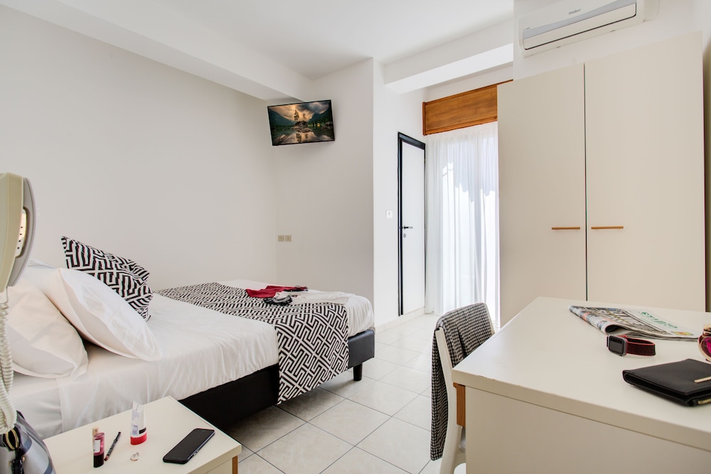 Grazia Hotel 42/58