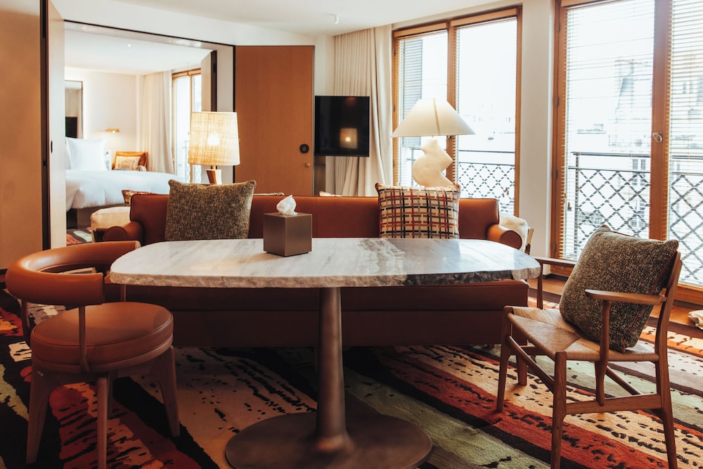 Sax Paris, LXR Hotels & Resorts 35/56
