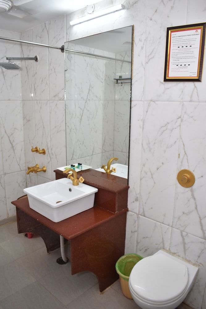 SUN HOTEL AGRA 47/50