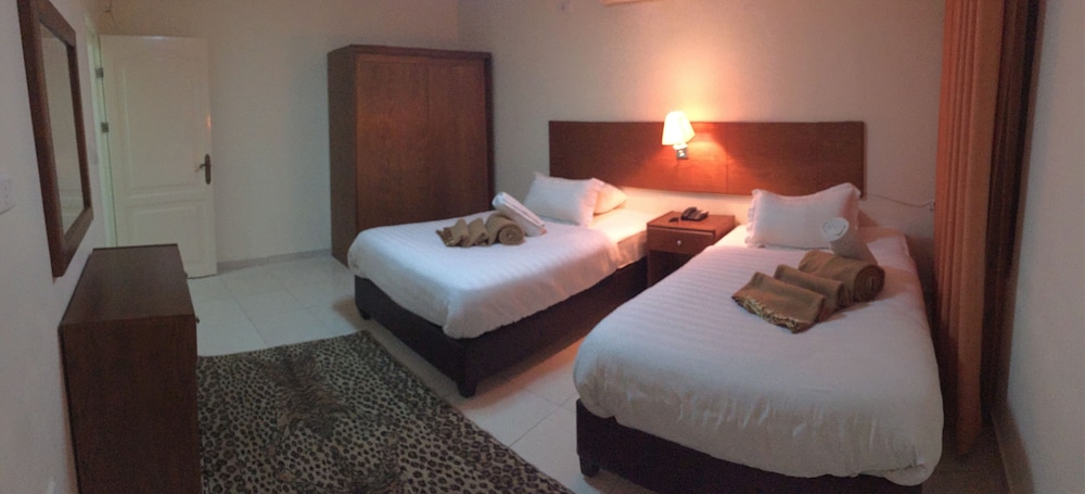 ZAINA PLAZA HOTEL 20/53