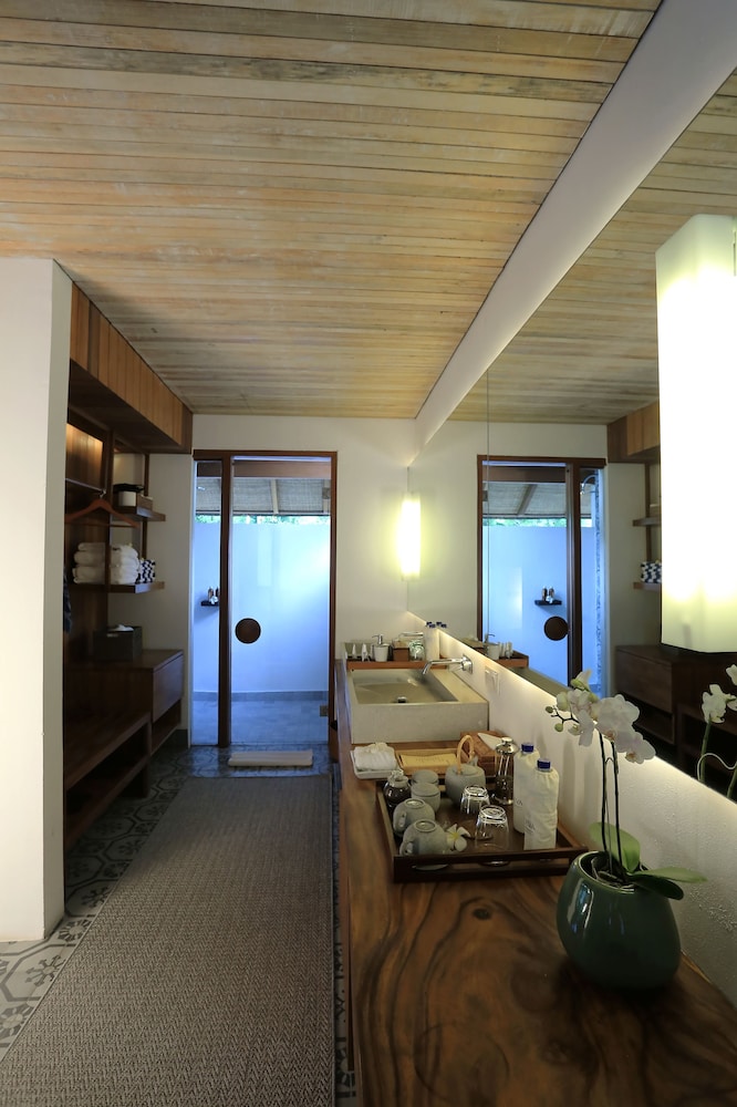 Jeeva Santai Villas 25/50
