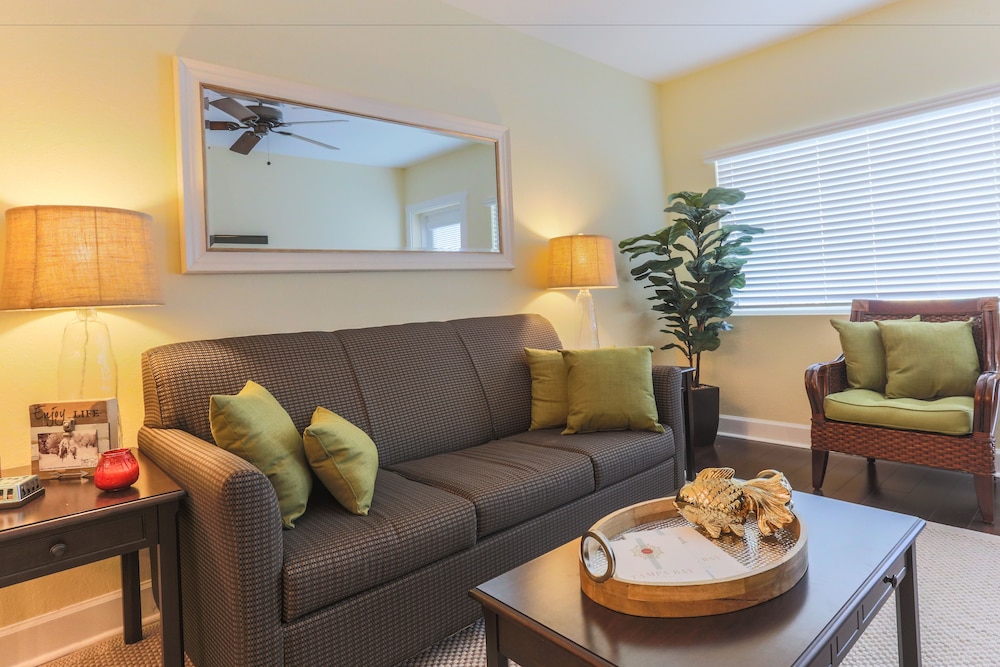 New Hotel Collection Harbourside 35/53